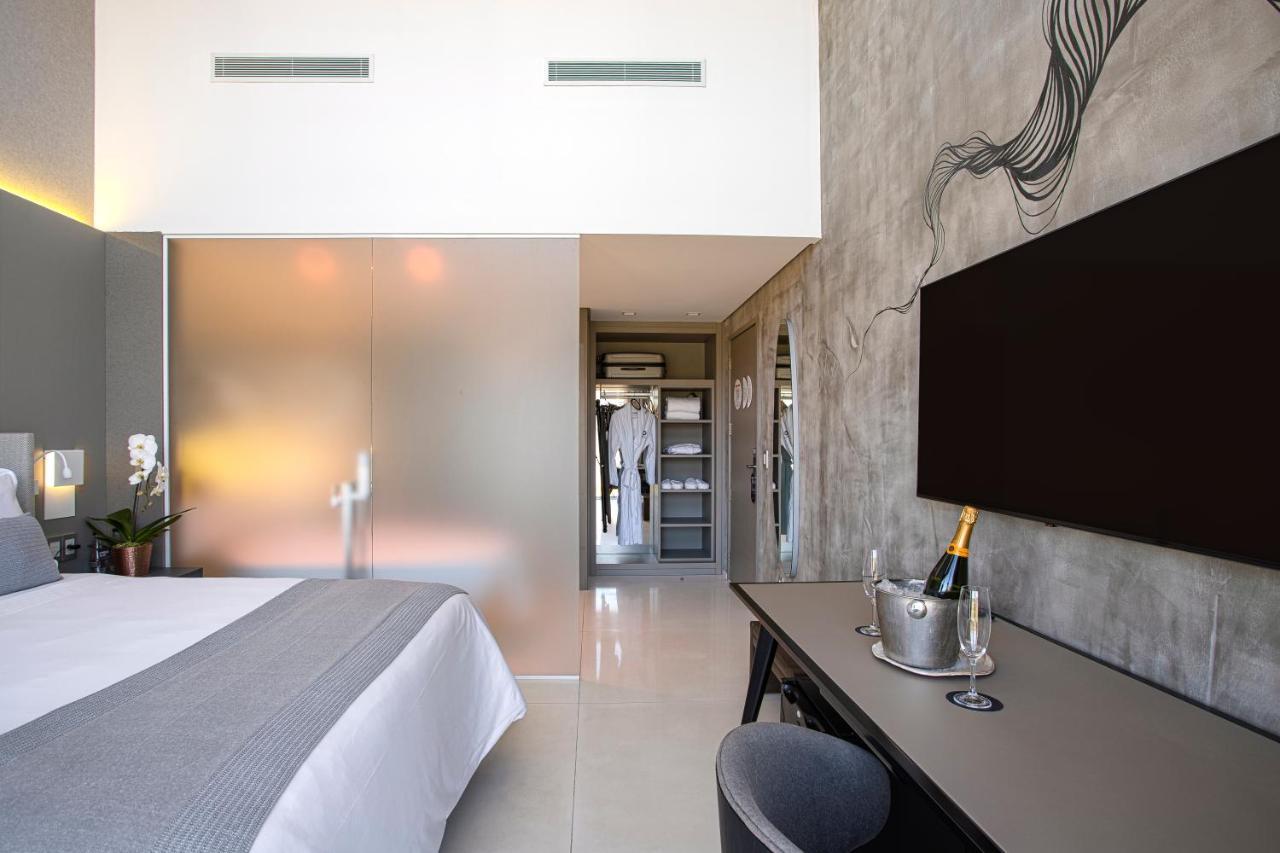 Suryaa Hotel Pinhais, Curio Collection By Hilton Eksteriør bilde