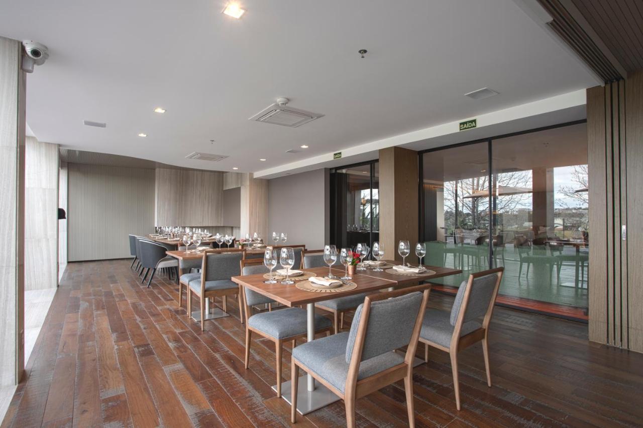 Suryaa Hotel Pinhais, Curio Collection By Hilton Eksteriør bilde