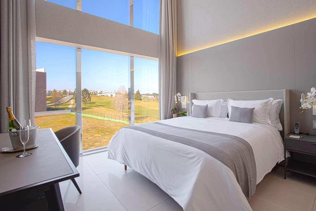 Suryaa Hotel Pinhais, Curio Collection By Hilton Rom bilde